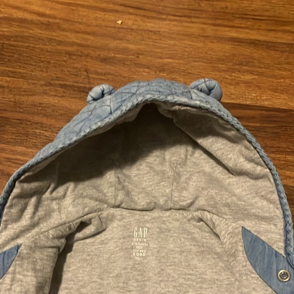 GAP Baby Quilted Chambray Bear One-Piece Denim Bodysuit, 6-12 Months Unisex - Picture 6 of 9